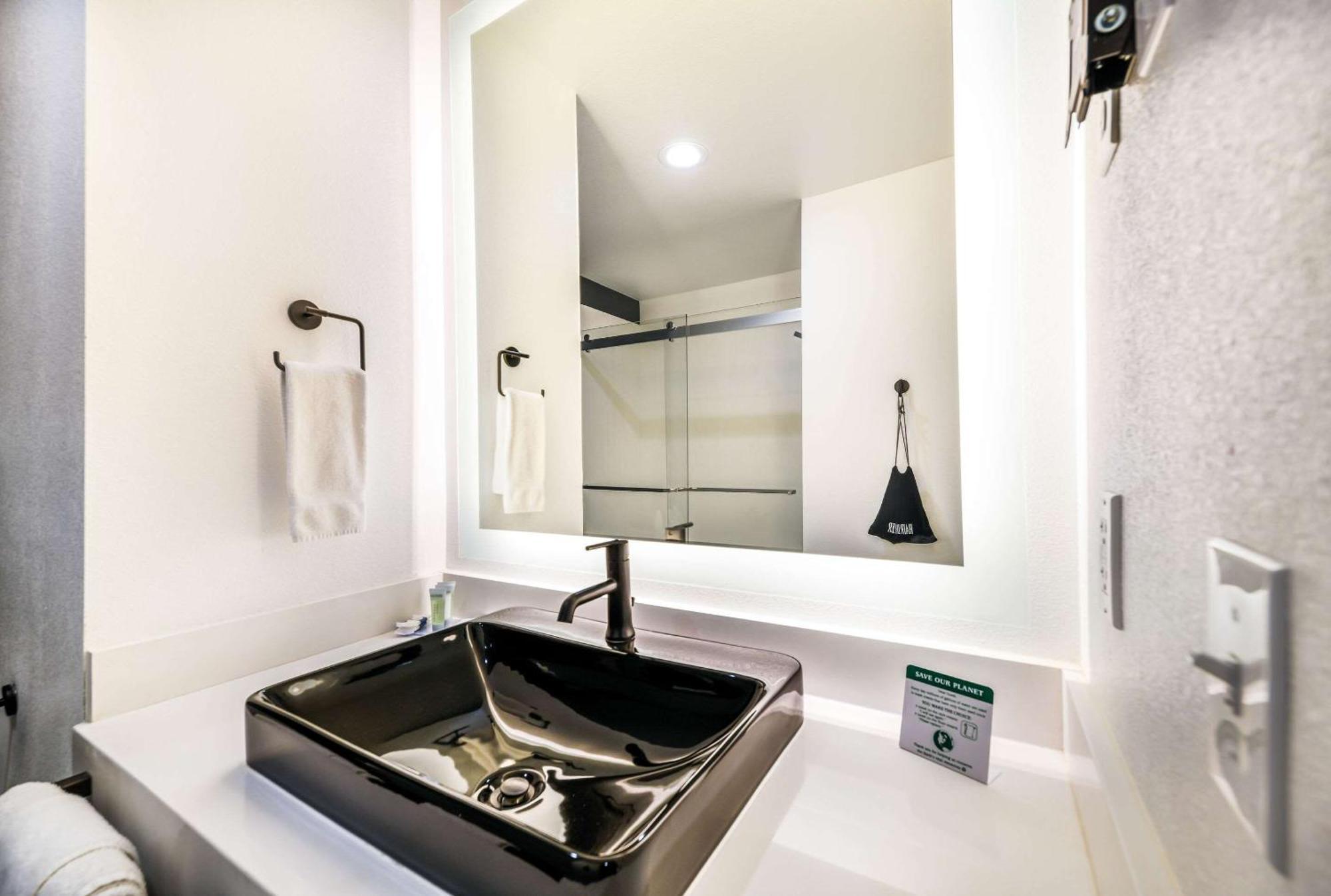 Hy-Lo Hotel Calera Ngoại thất bức ảnh